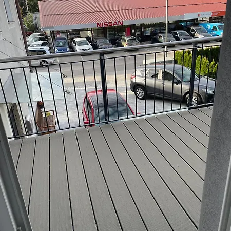 Bullaku Apartment Piding